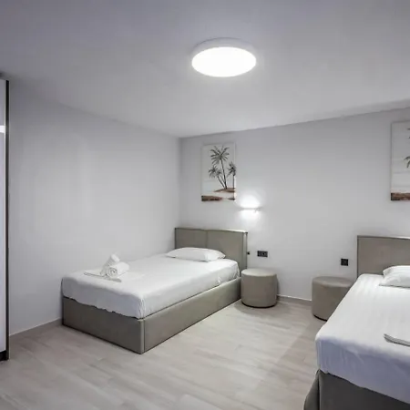 La Penny Luxe Pefkochori